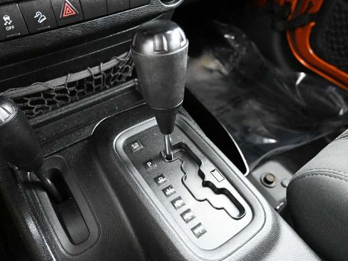 Used 2011 Jeep Wrangler Unlimited Sport image 37