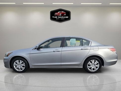 Used 2011 Honda Accord LX image 3