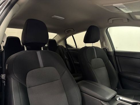 Used 2025 Nissan Sentra SV image 29