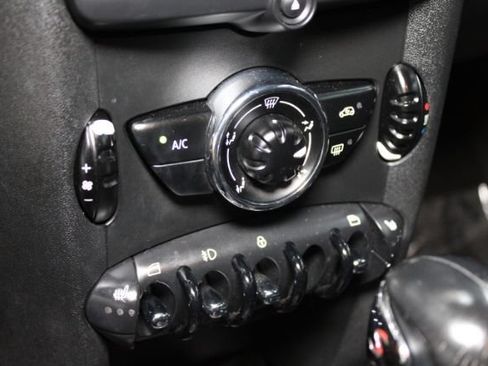 Used 2013 MINI Cooper Clubman S FWD image 15