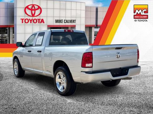 Used 2017 RAM 1500 Express RWD image 3