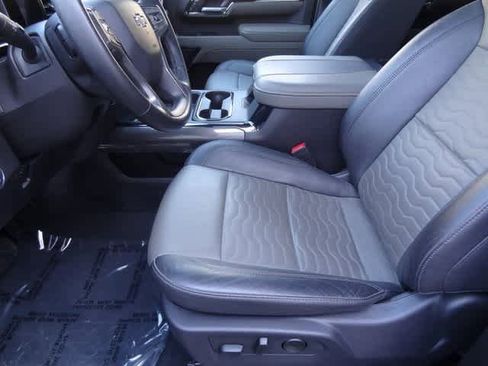 Used 2025 Chevrolet Silverado 2500 ZR2 w/ ZR2 Bison Edition image 6