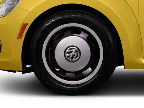 Used 2012 Volkswagen Beetle 2.5 image 11