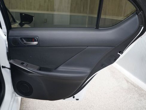 Used 2022 Lexus IS 350 F Sport AWD/4WD image 38