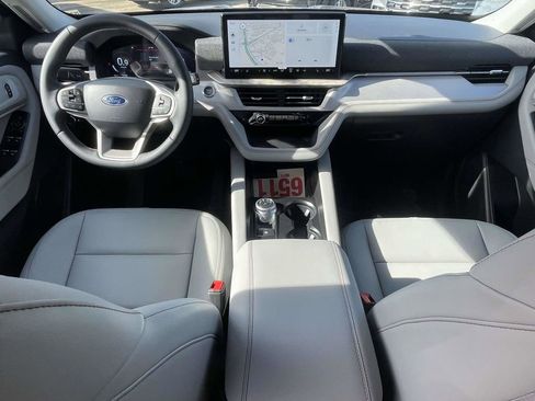 New 2026 Ford Explorer Active w/ Active Comfort Package RWD image 11
