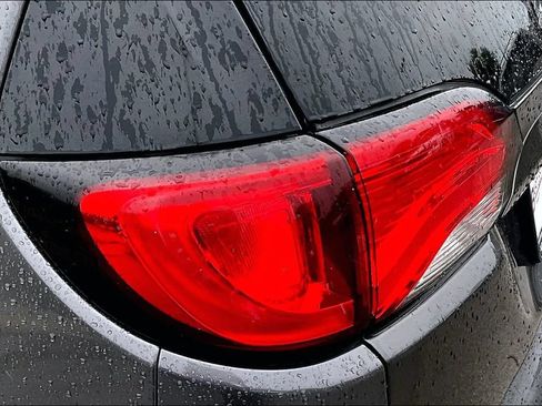 Used 2018 Chrysler Pacifica Limited w/ Advanced Safetytec Group FWD image 30