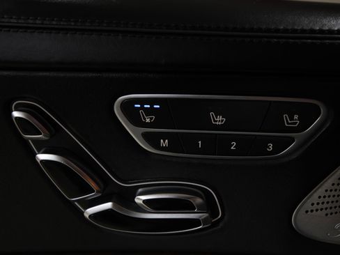 Used 2014 Mercedes-Benz S 550 Sedan image 31