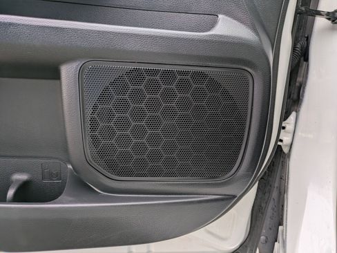 Used 2025 Toyota Sienna LE image 16