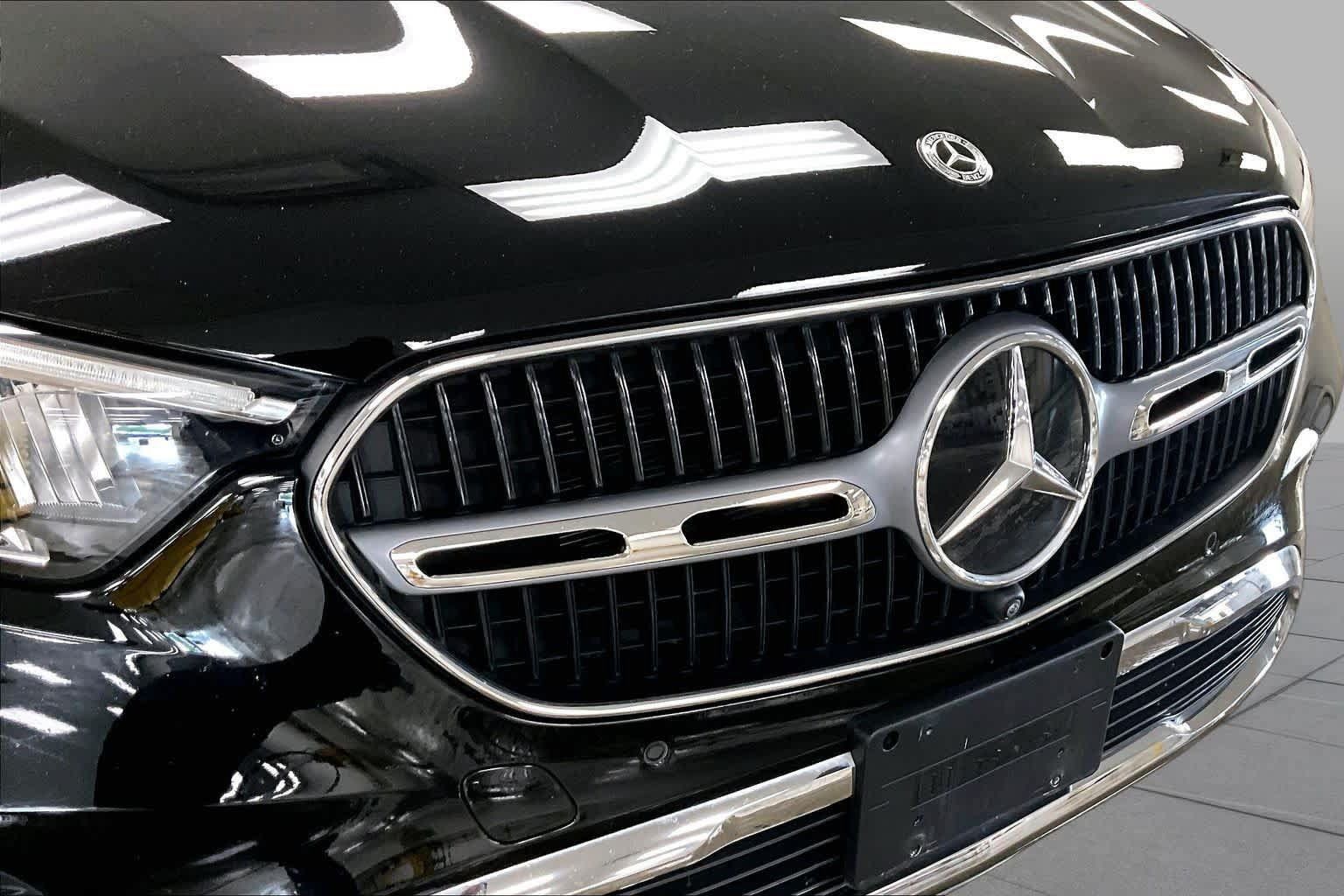 Used 2023 Mercedes-Benz GLC 300 4MATIC image 32