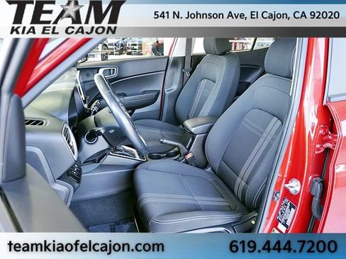 Used 2022 Hyundai Venue SEL w/ Cargo Package FWD image 15