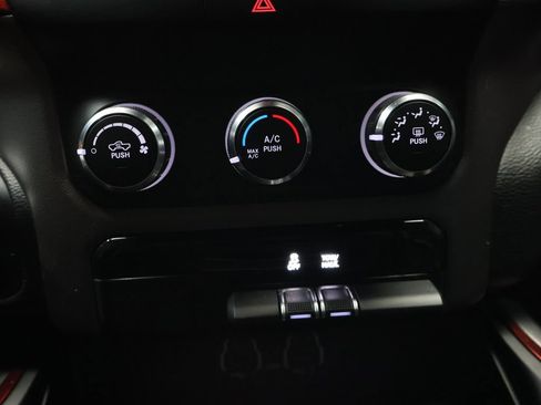 Used 2019 RAM 1500 Rebel AWD/4WD image 28
