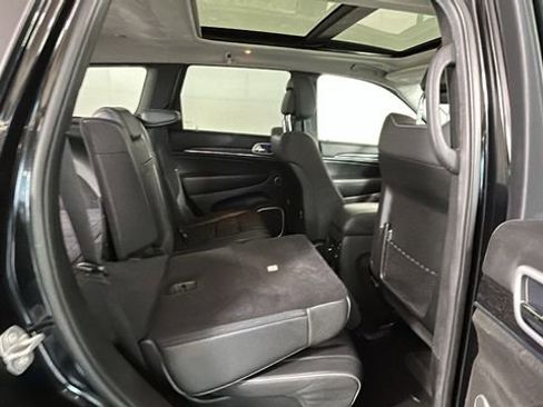 Used 2019 Jeep Grand Cherokee Summit AWD/4WD image 30