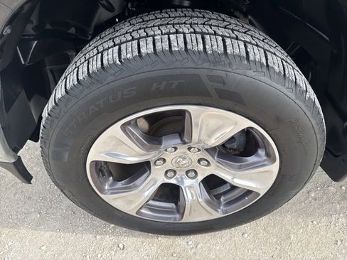 Used 2024 RAM 1500 Laramie image 27