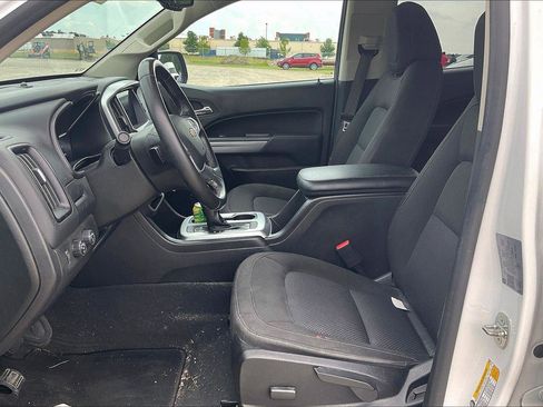 Used 2022 Chevrolet Colorado LT w/ LT Convenience Package AWD/4WD image 5