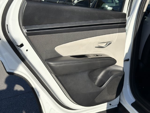 Certified 2022 Hyundai Tucson Limited FWD image 25