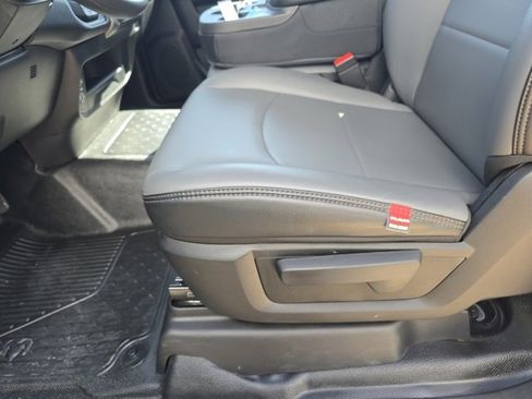 Used 2025 RAM 5500 Tradesman image 19