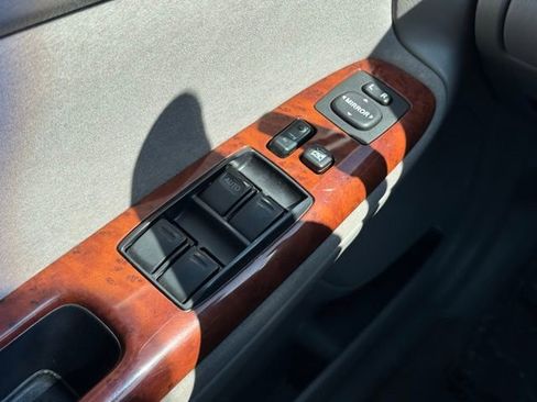 Used 2003 Toyota Camry XLE image 31