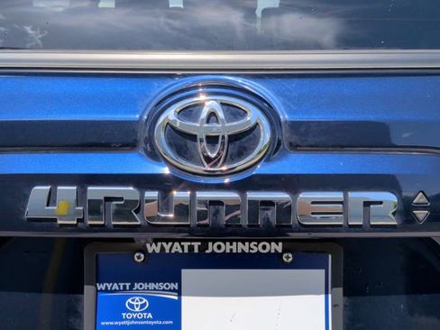 Used 2024 Toyota 4Runner SR5 Premium w/ Moonroof Package AWD/4WD image 9