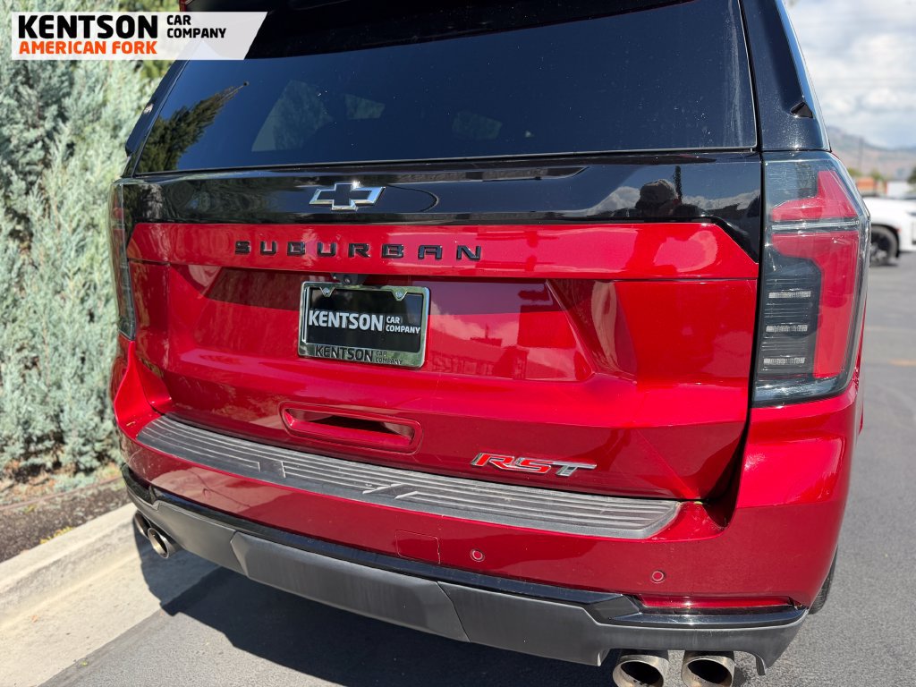 Used 2026 Chevrolet Suburban RST AWD/4WD image 38