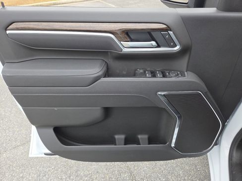 New 2026 GMC Sierra 3500 SLE w/ SLE Convenience Package image 28