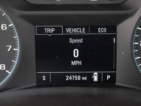 Used 2022 Chevrolet Equinox LS FWD image 25
