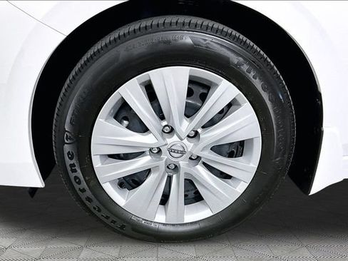 Used 2025 Nissan Sentra S FWD image 30