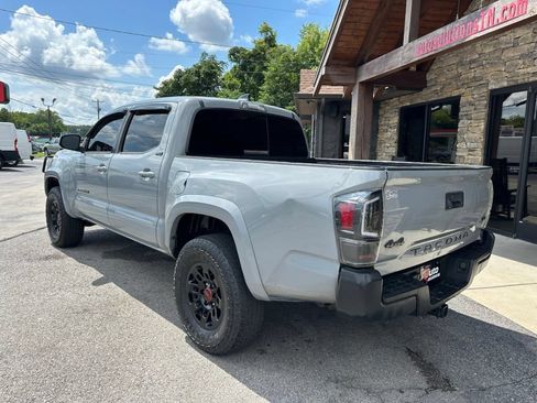 Used 2021 Toyota Tacoma SR5 AWD/4WD image 3
