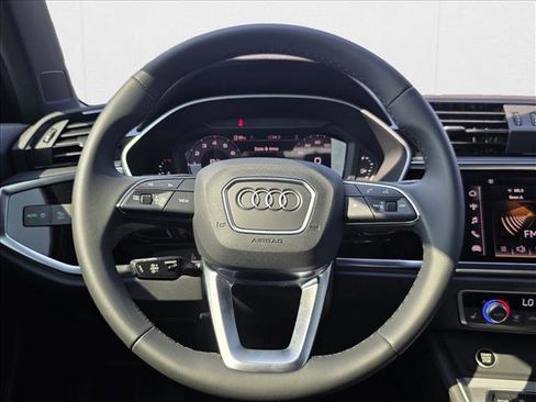 New 2025 Audi Q3 2.0T Premium image 20