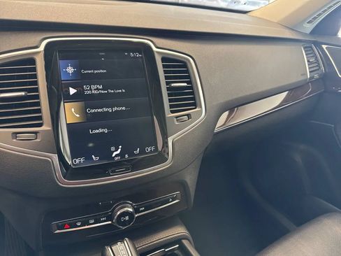 Used 2019 Volvo XC90 T6 Momentum w/ Advanced Package AWD/4WD image 16