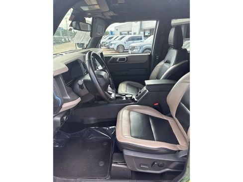 Used 2024 Ford Bronco Wildtrak AWD/4WD image 32