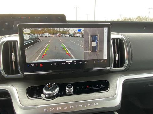 New 2026 Ford Expedition Max Platinum w/ Driver's Package image 16