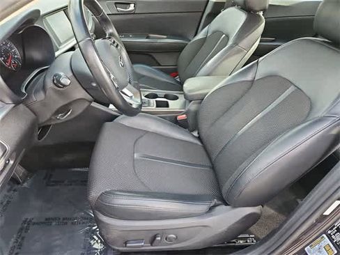 Used 2019 Kia Optima S image 17