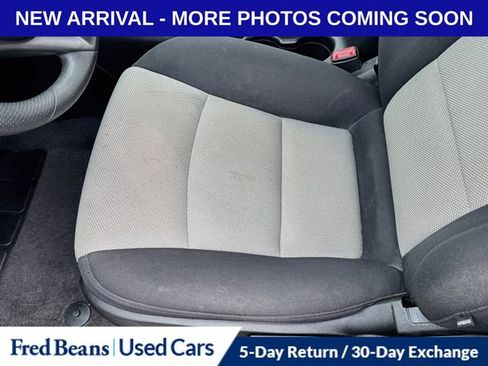 Used 2014 Chevrolet Cruze LS FWD image 2