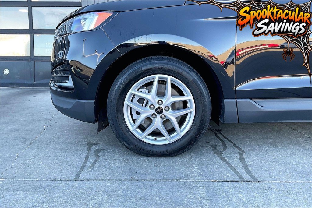 Used 2024 Ford Edge SEL AWD/4WD image 9