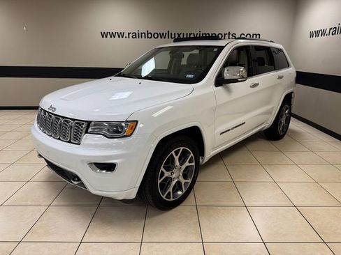 Used 2020 Jeep Grand Cherokee Overland image 3