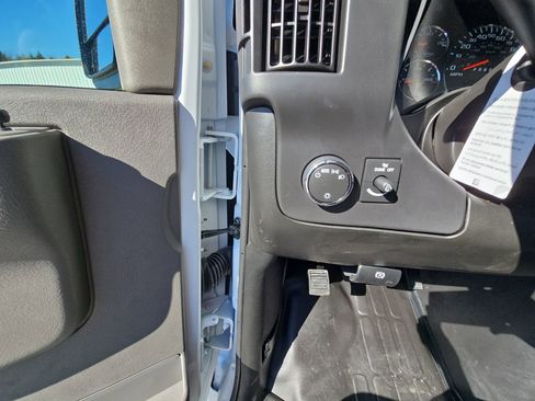 New 2025 Chevrolet Express 2500 w/ Enhanced Convenience Package image 49