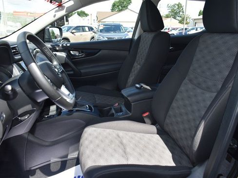 Used 2019 Nissan Rogue Sport SV w/ Technology Package AWD/4WD image 11