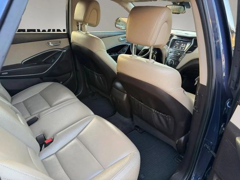Used 2018 Hyundai Santa Fe SE FWD image 38
