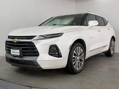 Used 2020 Chevrolet Blazer Premier w/ Driver Confidence II Package FWD image 3