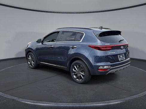 Used 2020 Kia Sportage S w/ S Premium Package AWD/4WD image 2