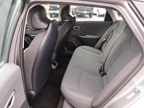 Used 2025 Kia K4 FWD image 9