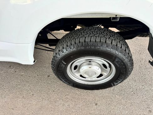 Used 2019 Ford F250 XL w/ Power Equipment Group RWD image 31