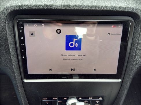 Used 2013 Ford Mustang Convertible image 14