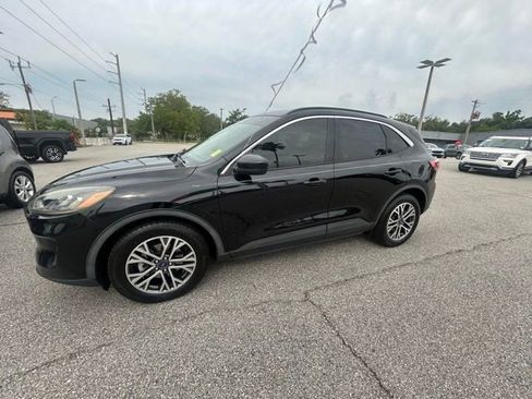 Used 2020 Ford Escape SEL FWD image 2