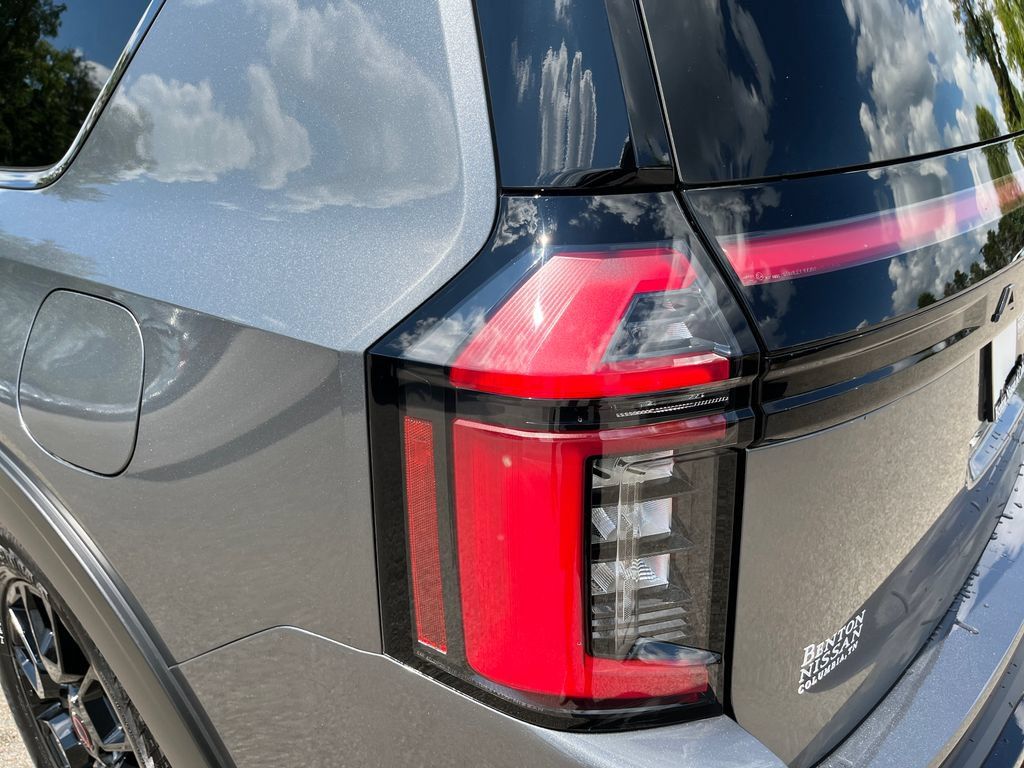 Certified 2026 Nissan Armada PRO-4X AWD/4WD image 42