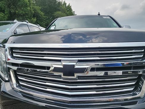 Used 2019 Chevrolet Tahoe Premier w/ Max Trailering Package AWD/4WD image 9