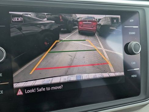 Used 2021 Volkswagen Atlas SE image 19