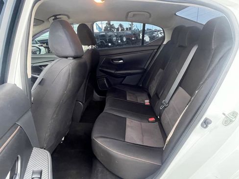 Used 2021 Nissan Sentra SR FWD image 15
