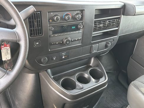 Used 2024 GMC Savana 2500 w/ Driver Convenience Package RWD image 11