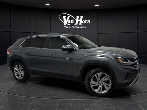 Used 2020 Volkswagen Atlas Cross Sport SEL image 39